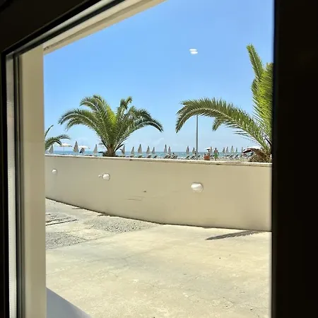 The Dive Studio *